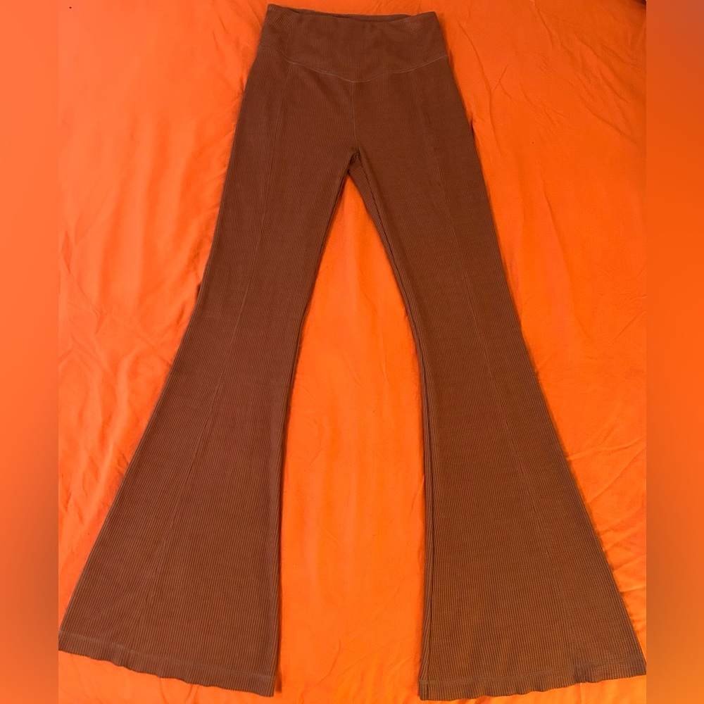 Body & Sol Brown Waffle Flared Leggings Seam Detail Slight compressive Waistband